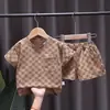 Roupas de verão para crianças 0-4 anos meninos Lazer estampa total letra Camiseta conjunto de duas peças comércio exterior transfronteiriço atacado de roupas infantis