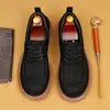 Zapatos de trabajo para hombre, estilo británico retro de caña baja, botas Martin de moda, suela gruesa, piel de vaca, zapatos de cuero genuino para negocios casual, puntera ancha