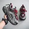 Zapatos de hombre 2026 primavera y otoño nuevos retro modernos de alta gama con bloques de color para estudiantes casuales deportivos que aumentan la altura versátiles zapatos de papá