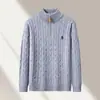 Nueva colección de otoño e invierno: suéter cálido de punto trenzado con cuello alto y cremallera, con bordado clásico de caballo pequeño, para hombres jóvenes y de mediana edad
