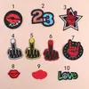 Parches Bordados para Computadora al por Mayor 23 Insignias Pegatinas de Tela Bordadas Números Letras Dedo Medio Seis Parches Bordados Decoración de Ropa de Marca de Moda