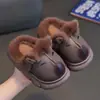 Pantuflas de algodón para niños con diseño de capibara, estilo invierno, para niños, material EVA, para uso en interiores, parte superior tipo piel, impermeables, para niños de tamaño mediano y grande, niños pequeños y bebés