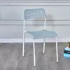 Fabricante de sillas de comedor casuales minimalistas modernas suministra silla con respaldo silla de plástico con agujero silla para estudiantes de dormitorio silla de mesa de comedor