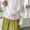 Bolso Cuadrado Pequeño de Hombro Cruzado para Viaje con Borla de Letra de Moda 2026 Gran Capacidad Cadena Simple