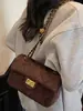 Coleção Outono 2026: Bolsa de Ombro Feminina com Corrente e Padrão de Diamante, Pequena Quadrada Estilosa e Minimalista para Trabalho e Deslocamento