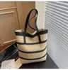 Bolsa de Paja Tejida a Mano Rayada de Colores Arcoíris Bloqueados Estilo Bosque Casual Versátil para Vacaciones en la Playa Bolso de Hombro