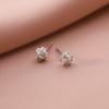 Aretes Rojos de Plata Esterlina 925 para Mujer Aretes de Diseño Nicho Modernos Nuevos 2025 Aretes de Cartílago de Alta Gama
