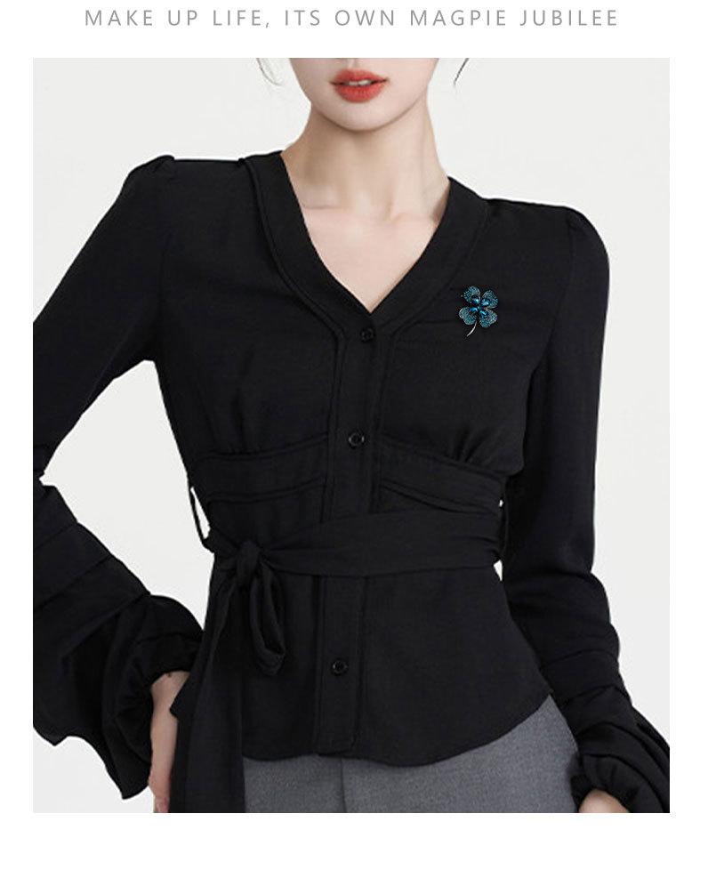 时尚简约幸运四叶草胸针小众高级感复古植物胸花奢华百