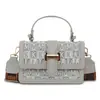 Bolsa Quadrada Pequena da Moda para Mulheres 2026 Nova Bolsa de Ombro Retro Europeia e Americana Design de Nicho Bolsa Transversal Personalizada Bolsa Casual