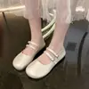 Zapatos planos de hada estilo francés, moda de primavera y otoño, nuevo diseño de hebilla, zapatos Mary Jane versátiles para mujer, adecuados para faldas, 2026