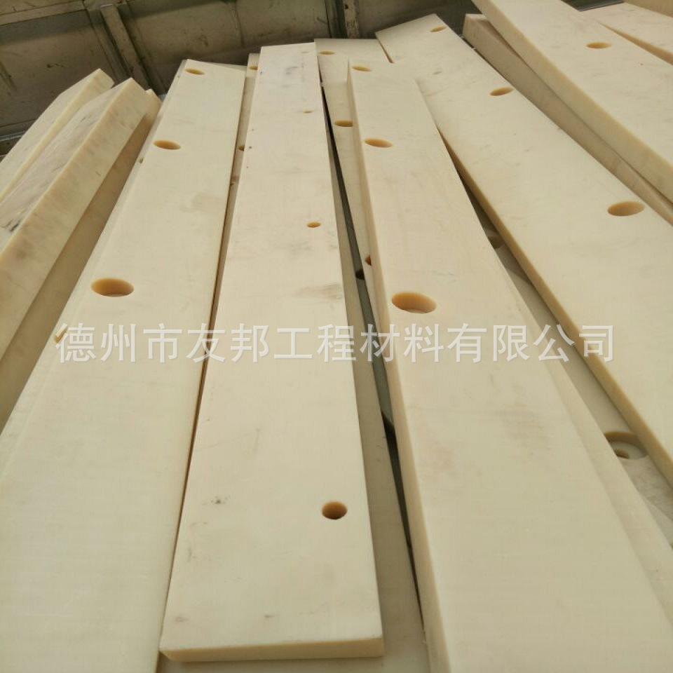 0B9A57B80EF8EDD7043A2F699FE955
