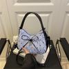 Bolsa Doce com Laço para Mulheres 2025 Verão Novo Estilo Bolsa de Ombro de Alta Qualidade Design Exclusivo Bolsa Tote