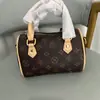 Bolso Nuevo para Mujer de Hombro Cruzado Versátil Vintage Floral Retro Transfronterizo Popular de Moda Gran Capacidad
