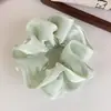 Scrunchie de textura perolada estilo francês para mulheres, adequado para prender penteados de coque, elástico de cabelo de alta qualidade, acessório de cabelo super elegante e versátil