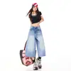 Jeans Crop Anchos Vintage para Mujer en Azul Claro con Patrón Desgastado, Hechos de Algodón Merceizado con Acabado Texturizado