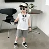 Conjunto de Verano para Niños 2026 Estilo Nuevo Camiseta sin Mangas de Dibujos Animados para Niños Pantalones Cortos de Moda Conjunto de Dos Piezas de Verano para Bebé Moda 3