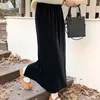 Nueva colección Otoño/Invierno 2026: Falda midi de terciopelo de alta gama para mujer, moderna y elegante, con un diseño retro, caída lujosa y una silueta gruesa y larga
