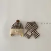 Conjunto de duas peças de cachecol e chapéu de bebê, outono e inverno, estilo estrangeiro, onda, bolinhas, listras, cores combinando, proteção auricular, boné, bebê, terno de bebê