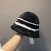 Sombrero Despertar de León de Piel de Conejo Alemán para Mujer, Sombrero de Pescador Peludo de Felpa Cálido para Otoño e Invierno, Sombrero de Pescador Versátil para Adelgazar la Cara