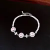 Pulsera Redonda de Flor de Zirconia Nicho Lujo Ligero Sensación de Alta Gama Pulsera Simple Versátil Temperamento de Oficina Joyería de Mano de Moda para Mujeres
