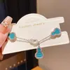 Pulsera de Calado de Calabaza Deslizante con Circonita y Madreperla Estilo Lujo Ligero, Temperamento Exquisito Vintage, Versátil y Sensación de Alta Gama, Joyería para Mujer