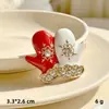 Broche de Broche de Guirlanda Cravejado com Strass Decoração de Caixa de Presente Esmalte Boneco de Neve de Natal Acessório para Suéter Feminino Liga Floral