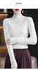 Nueva Camiseta Base de Punto Simple con Cuello Medio Estilo Coreano para Mujer Otoño 2026, Color Sólido, Elástica, Favorecedora, Top de Manga Larga para Vestir por Capas