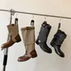 Um sapato, quatro estilos~Botas de moda outono e inverno 2026, couro bovino de primeira camada, fivela de cinto, salto grosso, coloridas, removíveis e estilosas, para mulheres