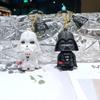 Llavero de Star Wars, llavero de samurái en blanco y negro, llavero de coche, bolso de pareja, colgante, venta al por mayor