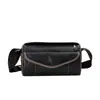 2026 Nueva Bolso Cruzado Casual Versátil de Cuero Genuino de Moda Bolso de Hombro para Hombre Mochila Retro de Lujo Ligero para Hombre Venta al por Mayor