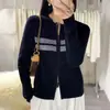 Novo cardigã de tricô curto de lã pura com gola redonda e mangas compridas em blocos de cor para outono e inverno para mulheres, jaqueta suéter elegante e que afina