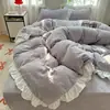 Estilo Princesa Francesa Conjunto de Quatro Peças Grande Renda Leite Fleece Estilo Coreano Inverno Espessado Esculpido Bebê Fleece Cor Sólida Capa de Edredom 4