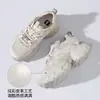 Tênis Dad Personalizado Casual 6cm Feminino 2026 Novo Solado Grosso Malha INS Respirável Para Pessoas Baixas Outono Confortável Sapatos Femininos