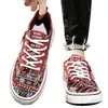 Zapatos para Hombre 2026 Nuevos Zapatos Casuales Zapatos de Lona Estampados para Hombre Tenis Estudiante de Caña Baja Zapatos Cómodos Versátiles Venta al por Mayor