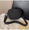 Verão 2025 Exportação Nova Design Nicho Transfronteiriço Bolsa Concha Moda Casual Simples Feminina Bolsa de Ombro Personalizada