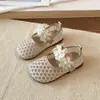 Sandalias de Moda con Calados para Niñas Verano 2026 Estilo Princesa de Temperamento Versátil Transpirables Florales Mary Jane Zapatos de Piel