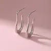 Pendientes Geométricos de Plata de Ley S925 Moda 2025 Pendientes Perforados de Moda Pendientes Femeninos de Alta Gama