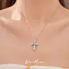 Collar con cruz en forma de corazón adornada con circonitas, cadena para clavícula de lujo ligero de nicho, único y elegante con un toque de alta gama, venta al por mayor
