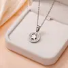 Collar de Acero Inoxidable Hueco con Puntos de Diamante en Forma de Estrella de Cinco Puntas Tohm, Cadena para Clavícula con Colgante de Estrella Hueca Simple y Versátil para Mujer