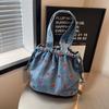Bolsa Jeans para Mulheres 2026 Novo Estilo Coreano Bordado de Cereja Grande Capacidade Bolsa Saco para Estudantes Femininas Bolsa de Ombro Casual