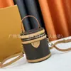Bolsa de Cubo de la Fortuna de Cannes 2024 Moda Versátil de Hombro Cruzado Debajo del Brazo de Mano Cuero Genuino Vintage Bolso Redondo de Cubo