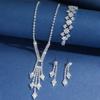 Collar Geométrico con Borlas de Estilo Frío Incrustado de Diamantes Lujo Accesible Cadena de Clavícula Elegante de Gama Alta Conjunto de Joyería Versátil de Nicho para Mujeres