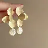 Brincos de Agulha Prata com Diamantes e Pérolas, Design de Borla em Flor, Brincos Estilosos e Luxuosos com um Toque de Alto Padrão