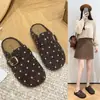 Sandalias Birkenstock retro de gamuza con lunares, punta redonda, plataforma, slip-on estilo coreano, zapatos de media pantufla slip-on perezosos para otoño/invierno para mujer