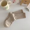 Calcetines de media pantorrilla Primavera y Verano Delgados Color Sólido Nuevos Rayados Modernos Jk Calcetines para Mujer Fabricante Mayorista Calcetería Zhuji