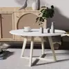 Mesa de centro redonda de madera maciza nórdica, mesa redonda pequeña estilo ISN, mesa baja de tatami japonés, popular en alojamientos tipo Airbnb en línea, adecuada para tomar el té en el balcón
