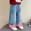 Calça Jeans com Forro de Lã Estilo Coreano para Meninas com Estampa de Coelho Outono/Inverno 2026 Nova Moda Infantil Calça Longa Grossa para Menina