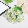 28 Cabezas de Orquídea Saltarina Crisantemo Margarita Flores Artificiales Flores Decorativas para Balcón Estilo Pastoral Flores Artificiales para Jardín Exterior Fabricante Venta al por Mayor