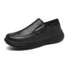 Zapatos de cuero tipo slip-on de talla extragrande transfronterizos para personas mayores, zapatos casuales de cuero de caña baja, zapatos de chef para hombre ligeros y de suela gruesa