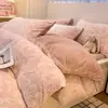 Novo Conjunto de Quatro Peças de Plush com Relevo 3D de Alta Gramatura Leite Fleece Outono e Inverno Espesso Quente Roupa de Cama para Casa